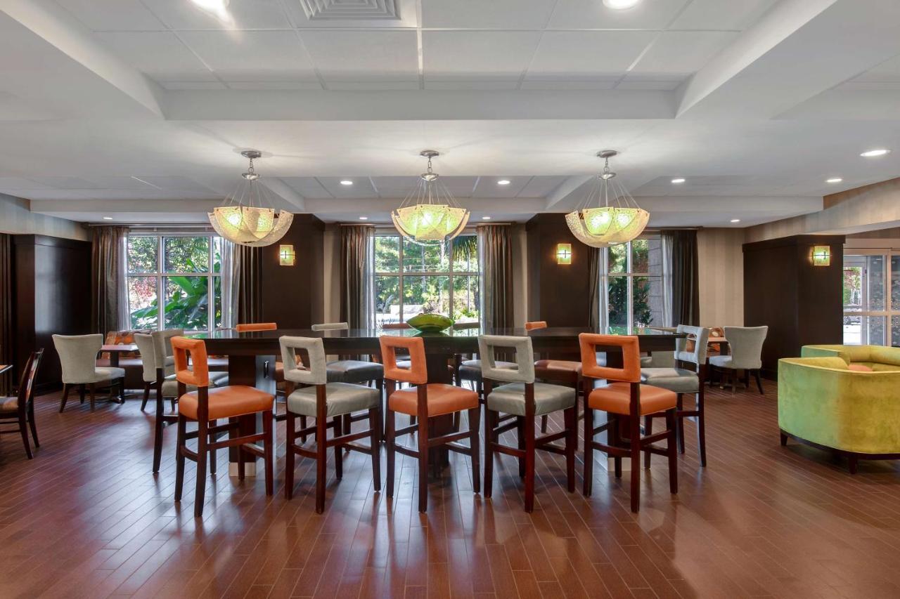 Hampton Inn Anderson/Alliance Business Park Bagian luar foto
