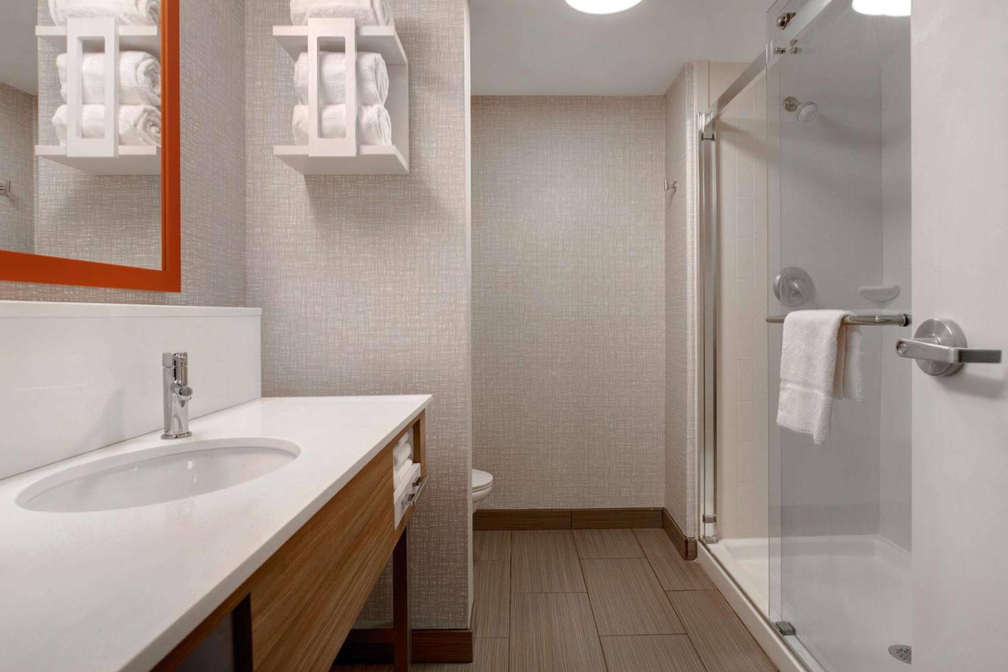 Hampton Inn Anderson/Alliance Business Park Bagian luar foto