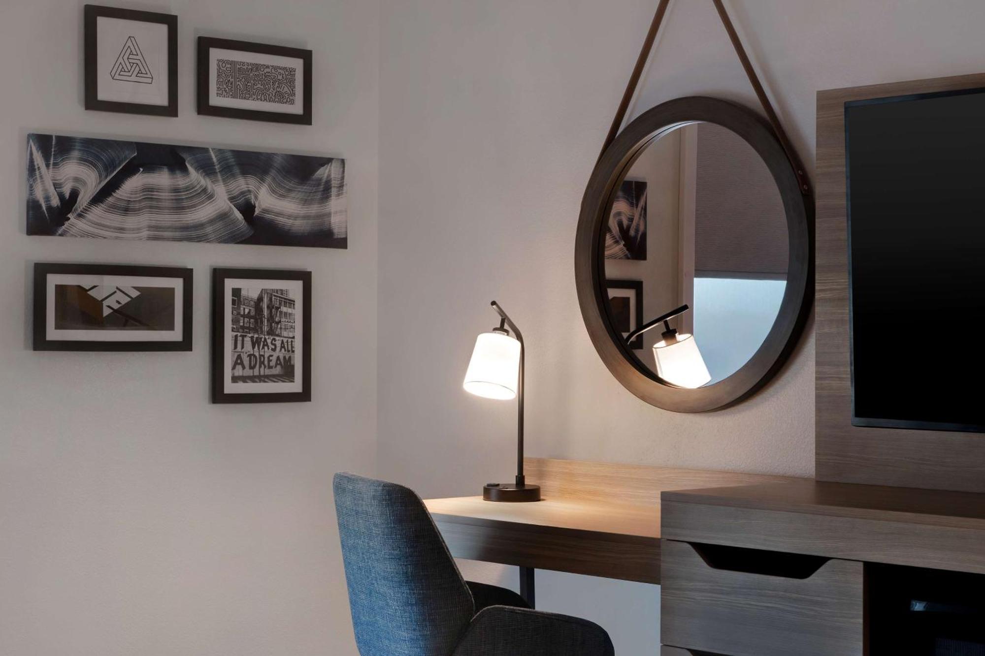 Hampton Inn Anderson/Alliance Business Park Bagian luar foto